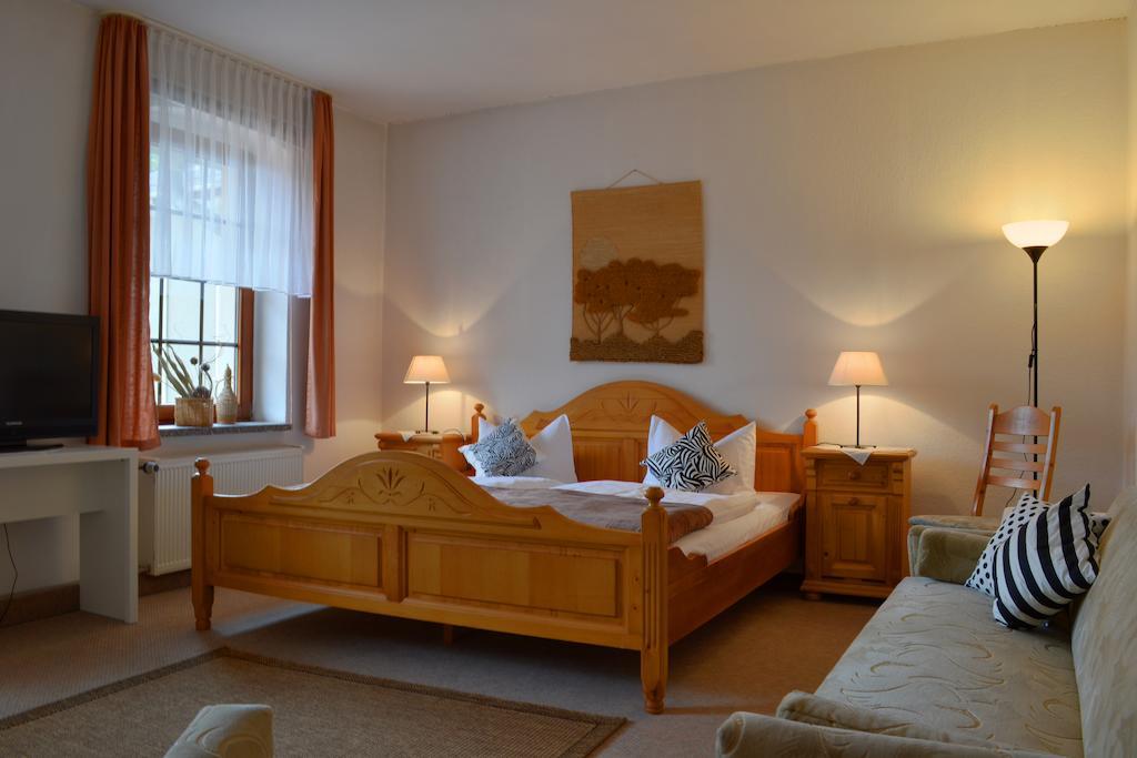 Landhotel Kertscher-Hof Schmolln  Bilik gambar